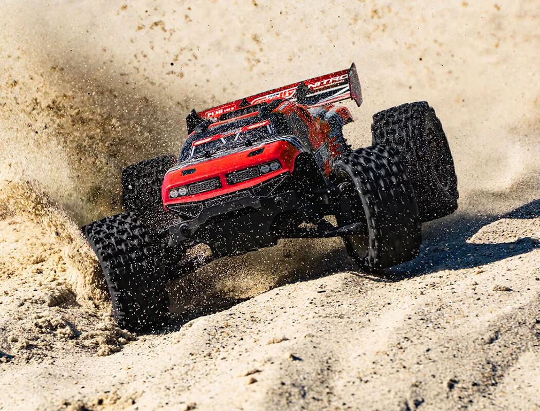 Corally Punisher Xd Rtr Truck - Red