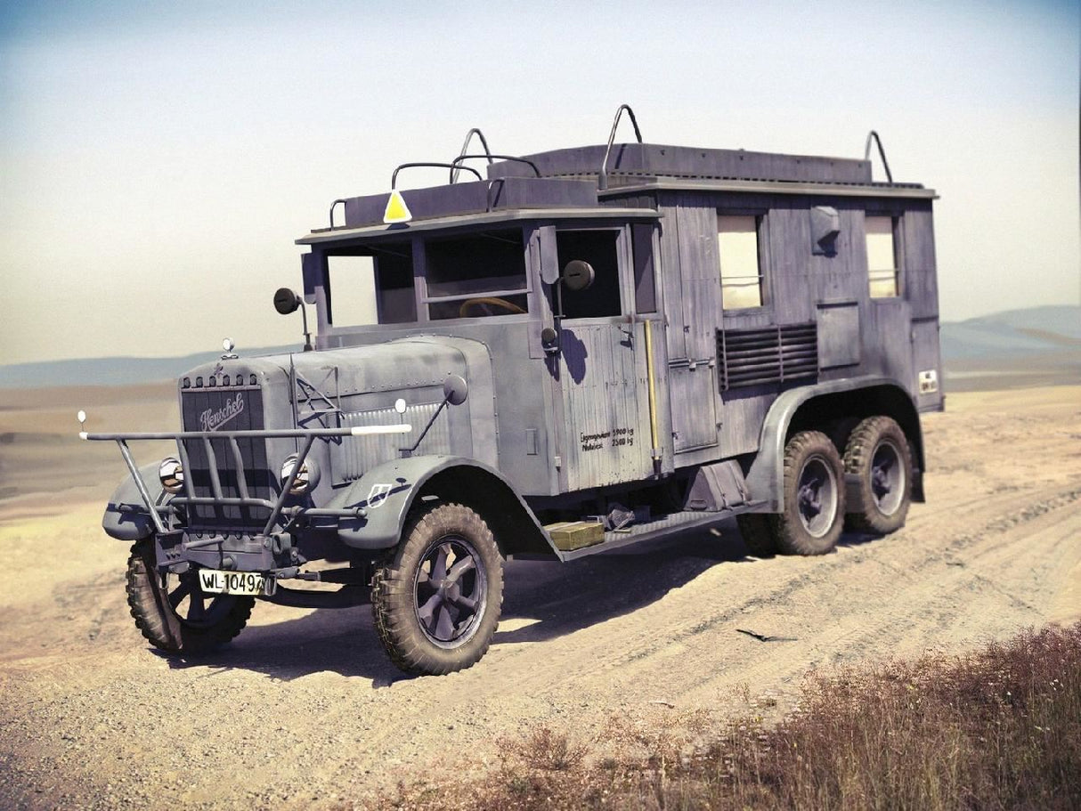 Icm Henschel 33 D1 Kfz.72, Wwii German Radio Communication Truck