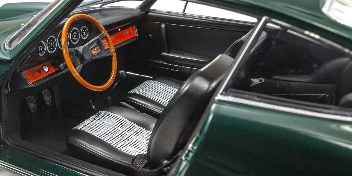 Kyosho 1:18 Porsche 911 2.0 (901) 1964 Irish Green