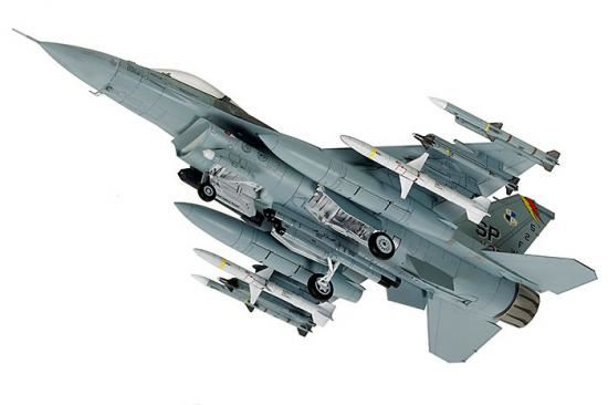 Tamiya F-16Cj Block 50 With Full Equipment