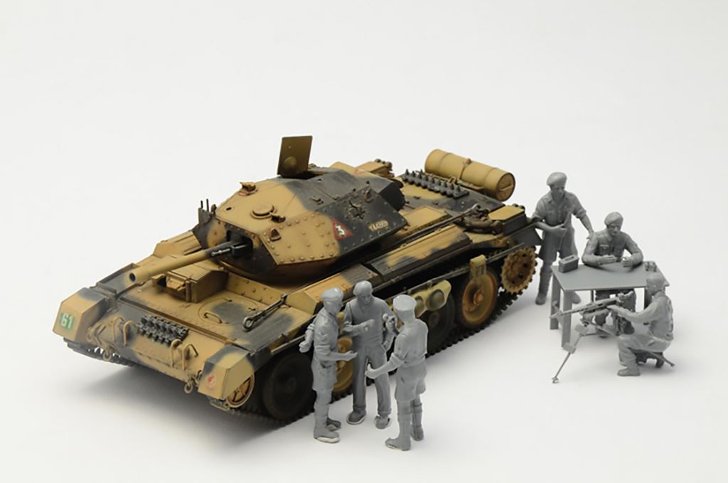 Italeri CRUSADER MK III WITH TANK CREW El Almn