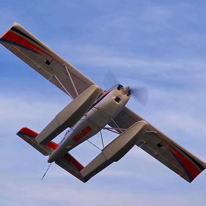 Fms 1400Mm Kingfisher Pnp With Wheels,Floats,Skis And Flaps