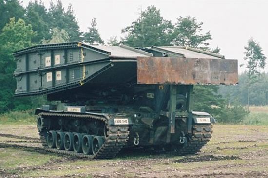 Dragon 1/35 M60 Avlb (2 In 1)