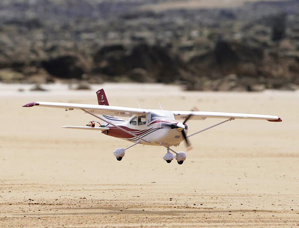 FMS 1500mm CESSNA 182 PNP RED