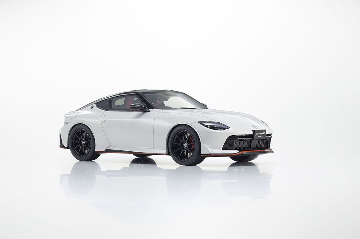 Kyosho 1:18 Resin Samurai Collection Nissan Fairlady Z 2024 White