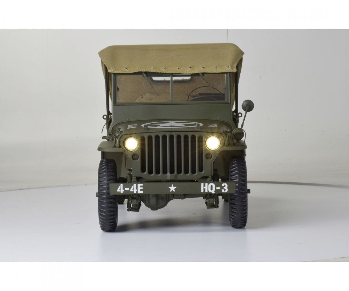 Ixo (Parent) Full Kit Willys & Acc. 1/8 Scale Metal Kit