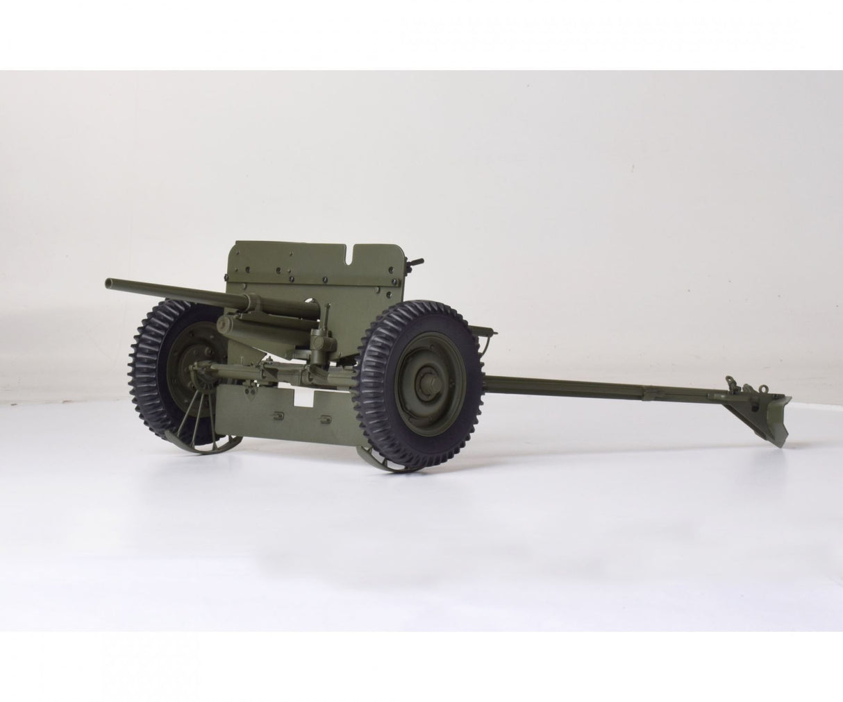 Ixo (Parent) Full Kit Willys & Acc. 1/8 Scale Metal Kit