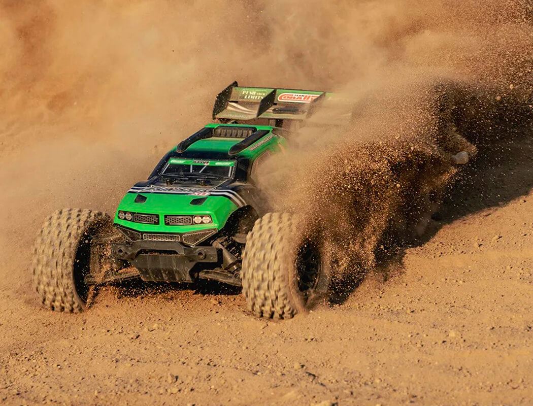 Corally Punisher Xd Rtr Truck - Green
