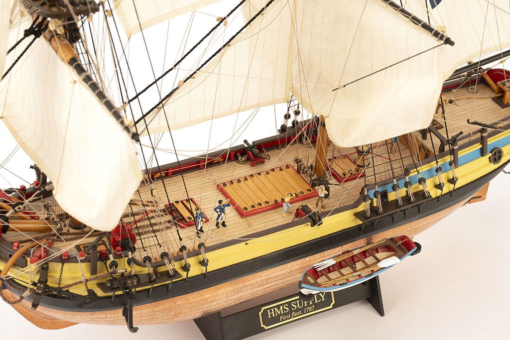 Artesania 1/50 Hms Supply First Fleet + Figurines