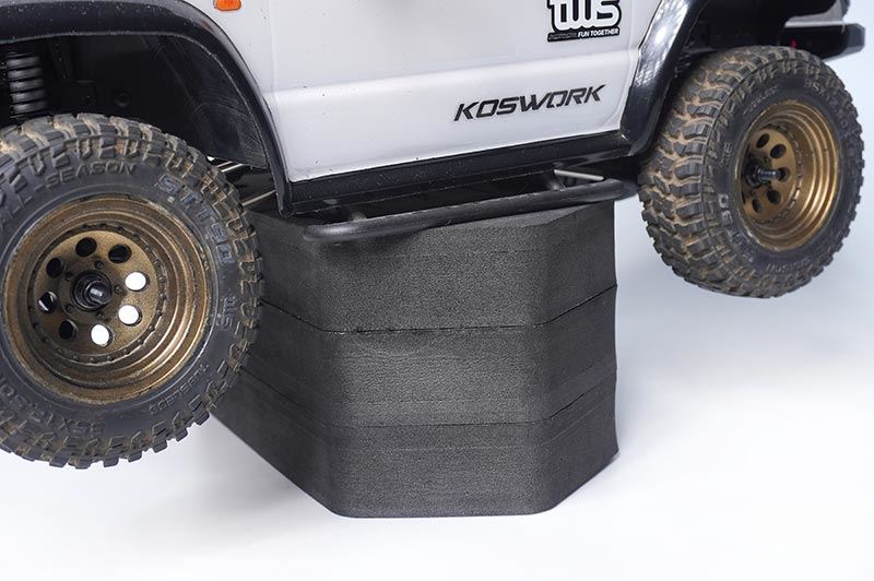 Koswork Foam Car Maintenance Stand H90 206X110Mm (Off-Road1:8)