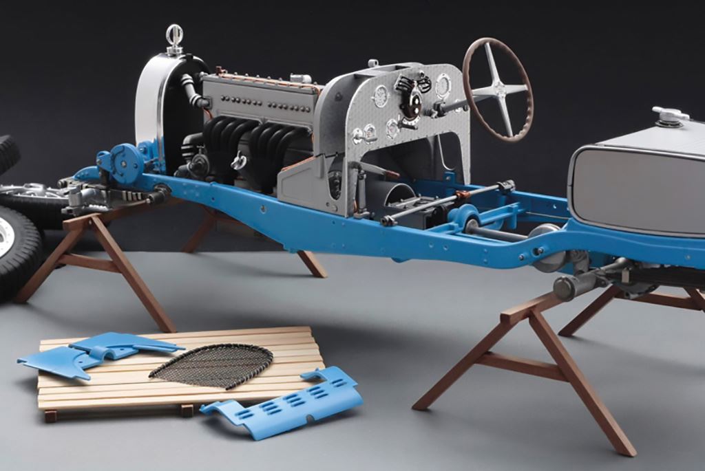 Italeri Bugatti Roadster/Monte Carlo