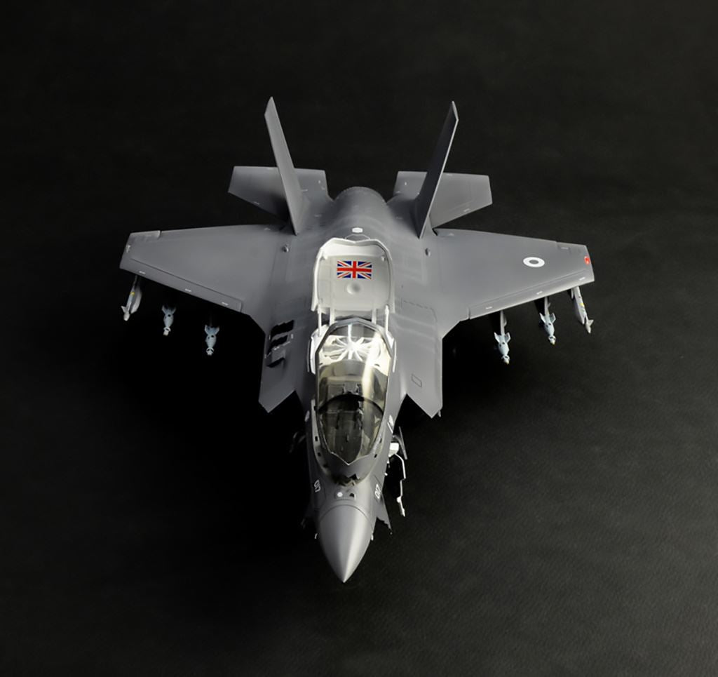 Italeri RAF F-35B STOVL version