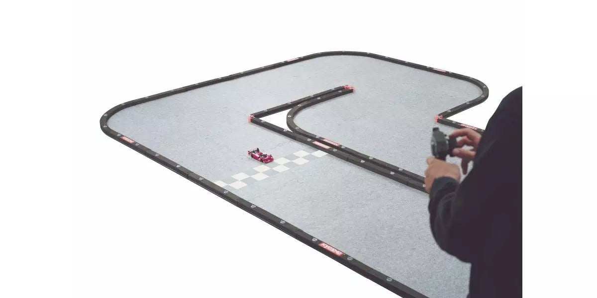 Kyosho Mini-Z Carpet Track 50 Basic Set (40Pcs - 50X50)