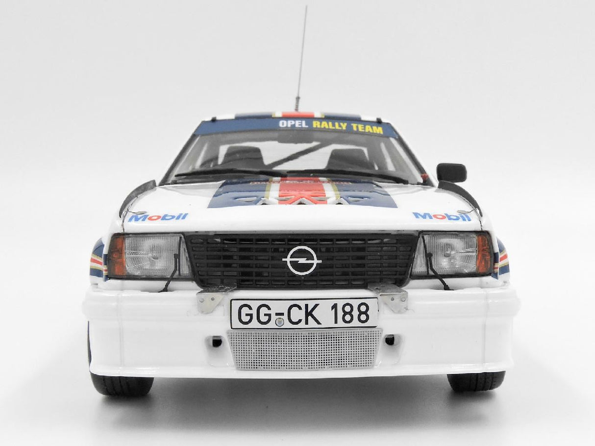 Belkits (Parent) 1/24 Opel Ascona 400 Mc 1982 Rohl/Geistdorfer