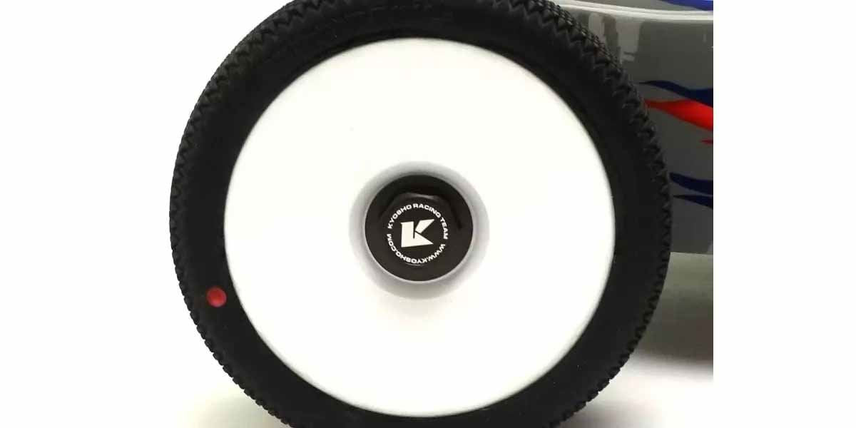 Kyosho 1:8 Inferno Serrated Closed Wheel Nuts (4) Gun Metal