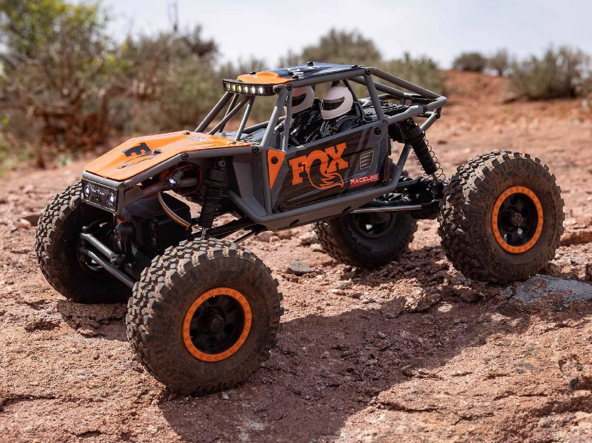 Axial 1/18 UTB18 Capra 4WD Unlimited Trail Buggy RTR, Grey