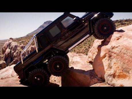 Traxxas TRX-6 6x6 Mercedes G63 Silver
