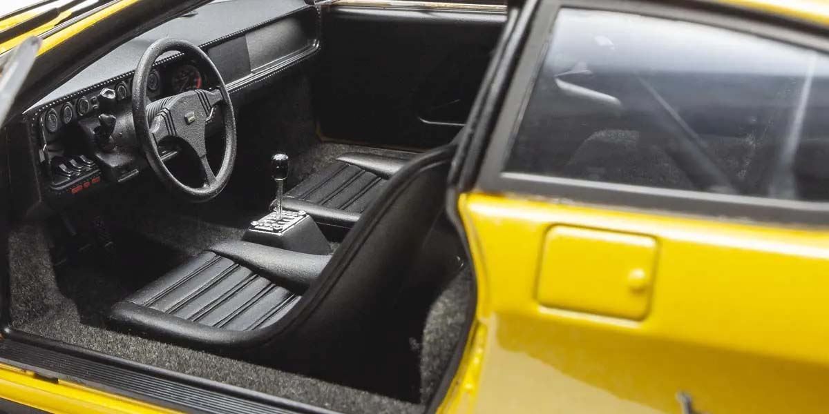 Kyosho 1:18 Lamborghini Urraco Rally 1974 Yellow