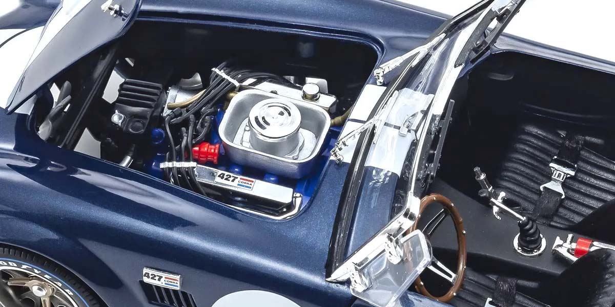 Kyosho 1:18 Shelby Cobra 427 S/C Spider 1962 Dark Blue-White