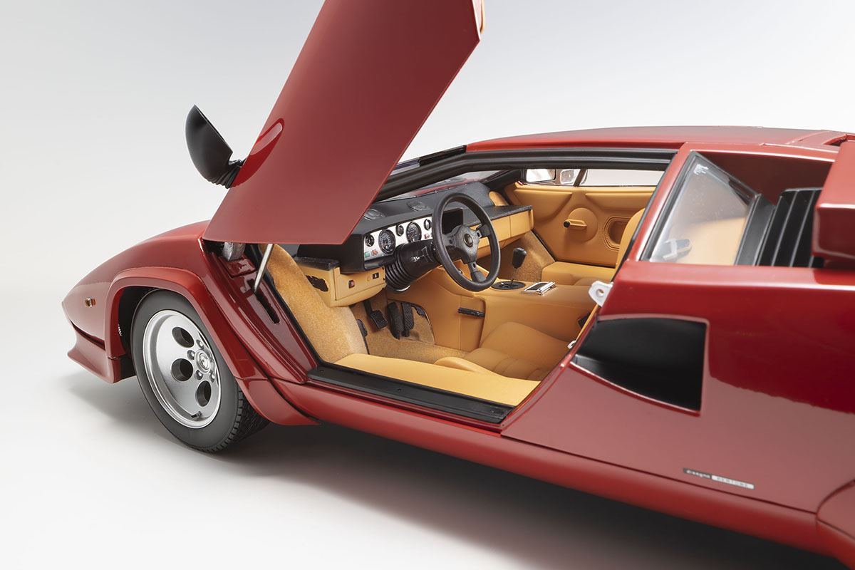 Kyosho 1:12 Lamborghini Countach Lp500 S Red/Tan Interior