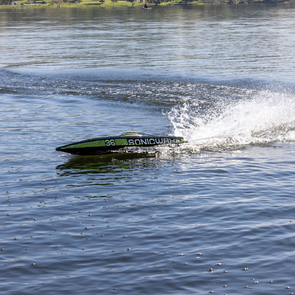Proboat Sonicwake 36In V3 Self-Righting V-Hull Boat Rtr, Black