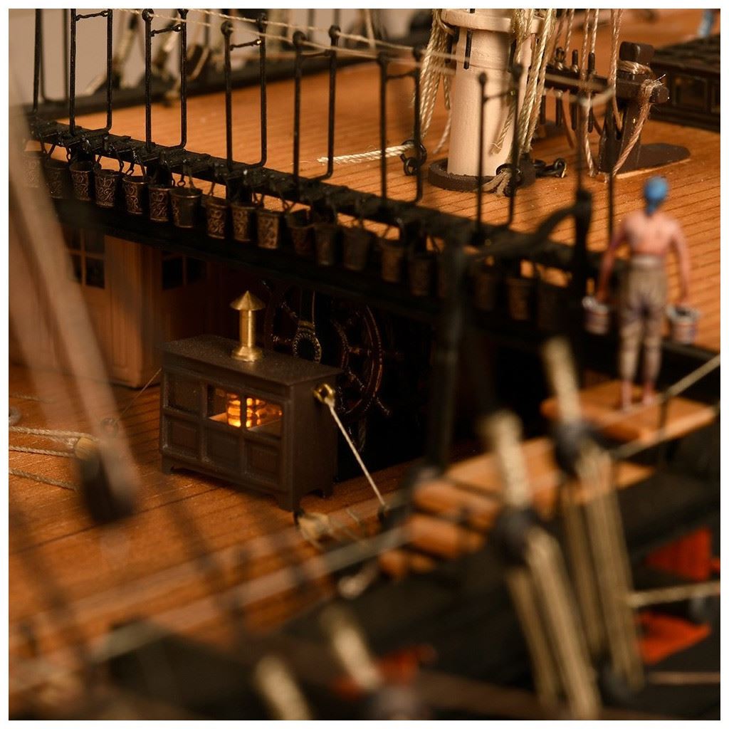 Artesania Hms Victory 1:84 Ship Of The Line Trafalgar (Closed Hull Version)