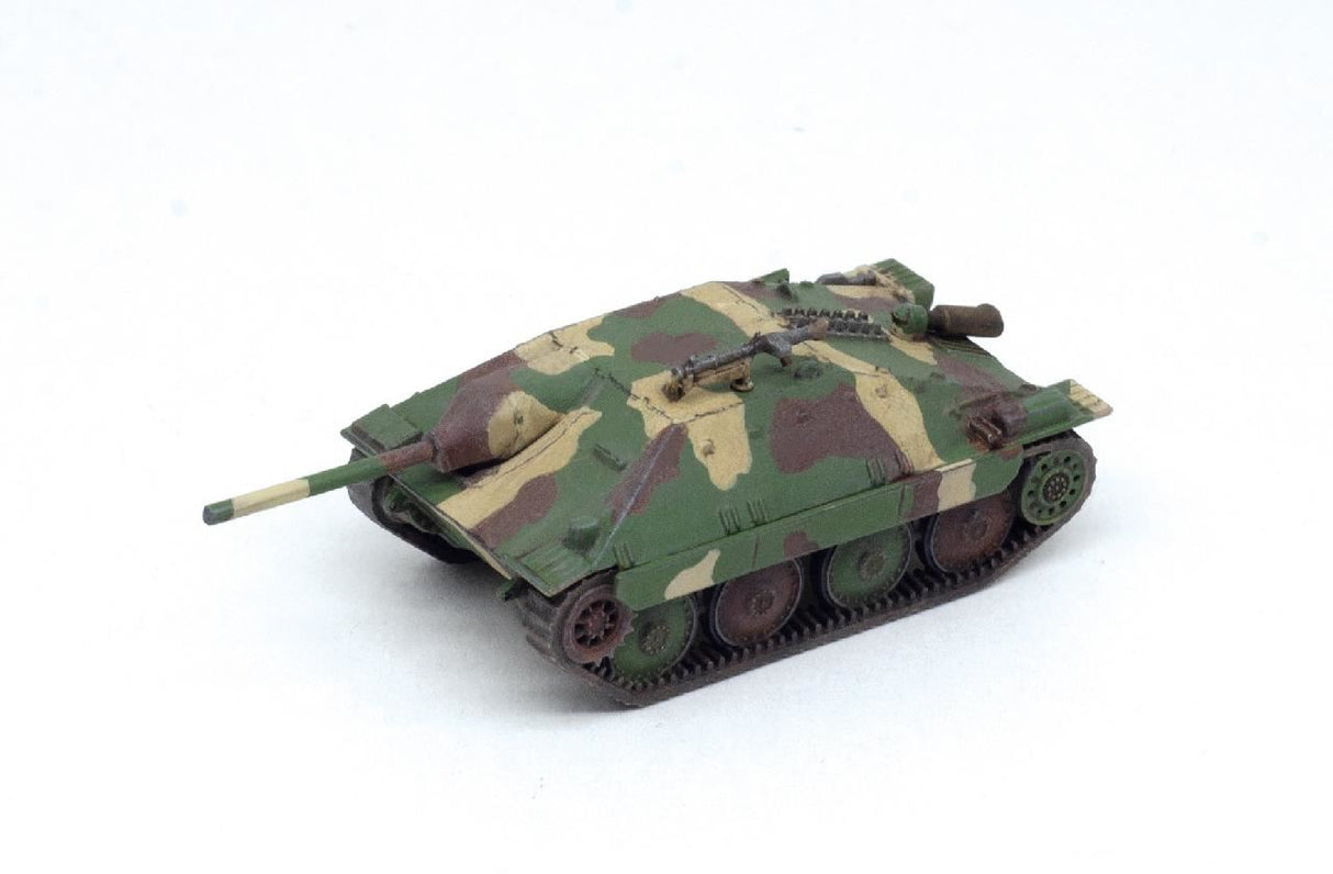Zvesda Jagdpanzer 38 �Hetzer” German Self-Propelled Gun