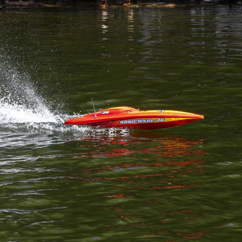 Proboat Sonicwake 36In V3 Self-Righting V-Hull Boat Rtr, Red