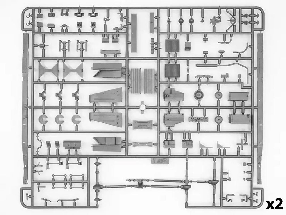 Icm Wwii U.S. Military Vehicles, G7117, Studebaker Us6-U3, Studebaker Us6-U5 (Set Of 3 Trucks)
