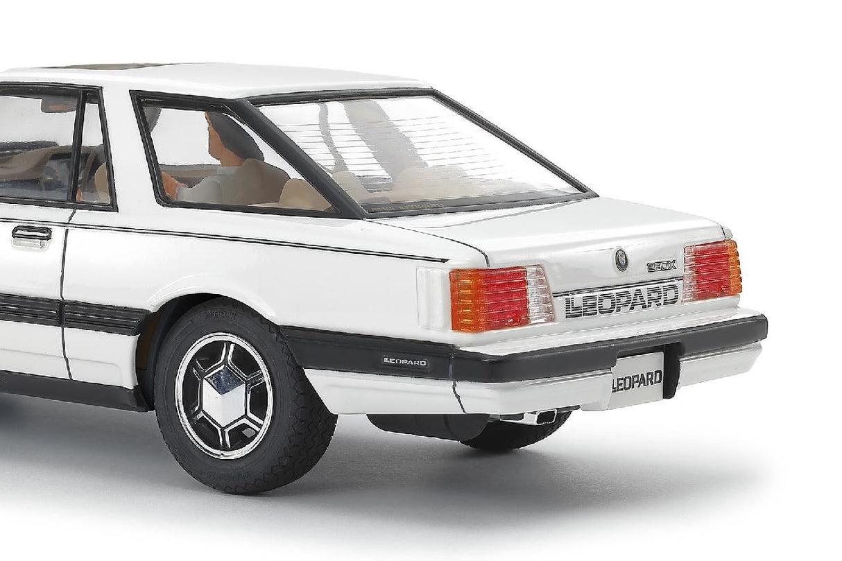 Tamiya 1/24 Nissan Leopard Hardtop 280X Sf-L
