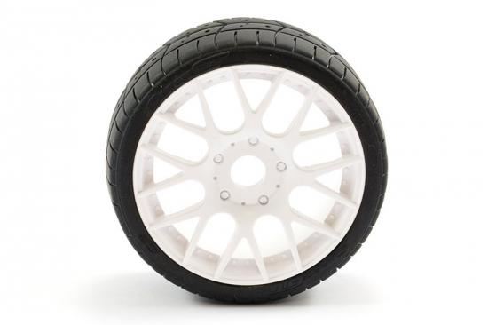 SWEEP 1/8TH EXP GT TREAD GLUED 45DEG TYRES W/BELT / EVO16 WHITE WHEELS / HIGH (PR)