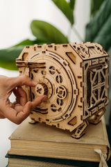 WOOD TRICK Geared safe