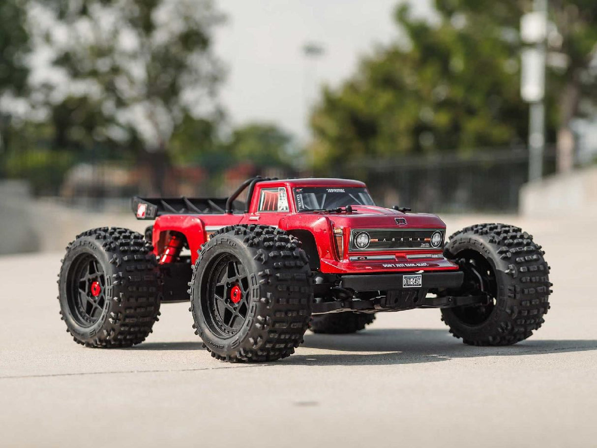 Arrma 1/10 Outcast 4x4 4S BLX Centre Diff Stunt MT (Red)