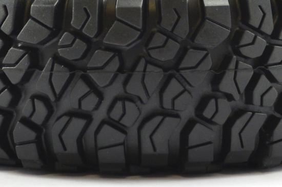 FTX MAULER 2.2" ALL TERRAIN TYRES PRE-GLUED ON BLACK WHEELS