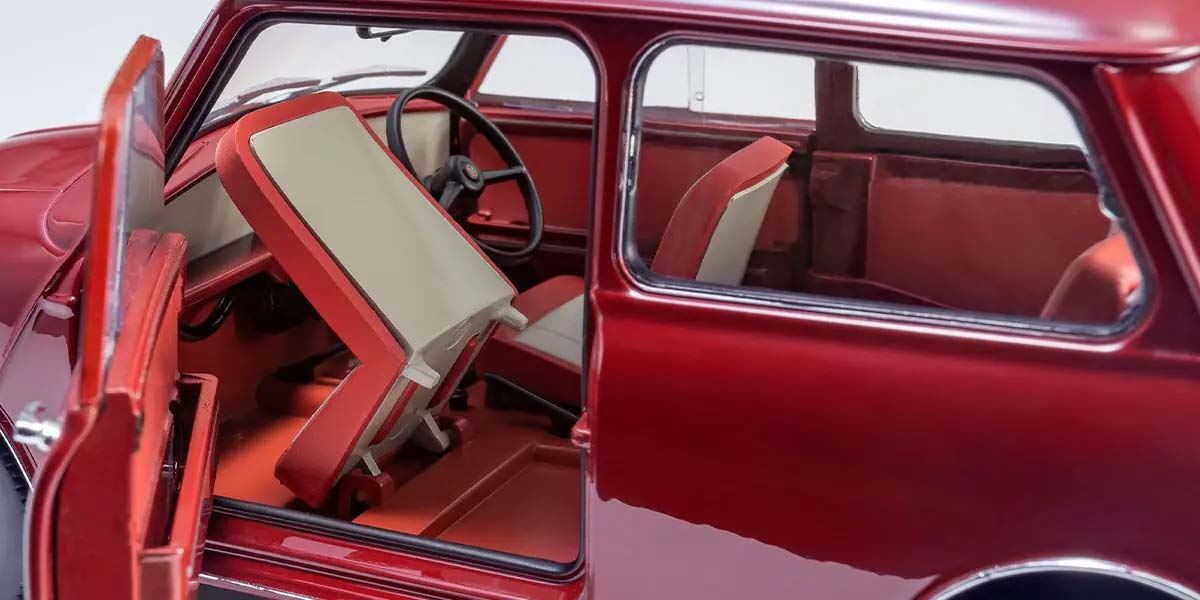 Kyosho 1:18 Morris Mini Minor Cherry Red