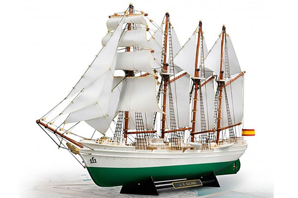 Artesania Juan Sebastian Elcano Sailing Ship