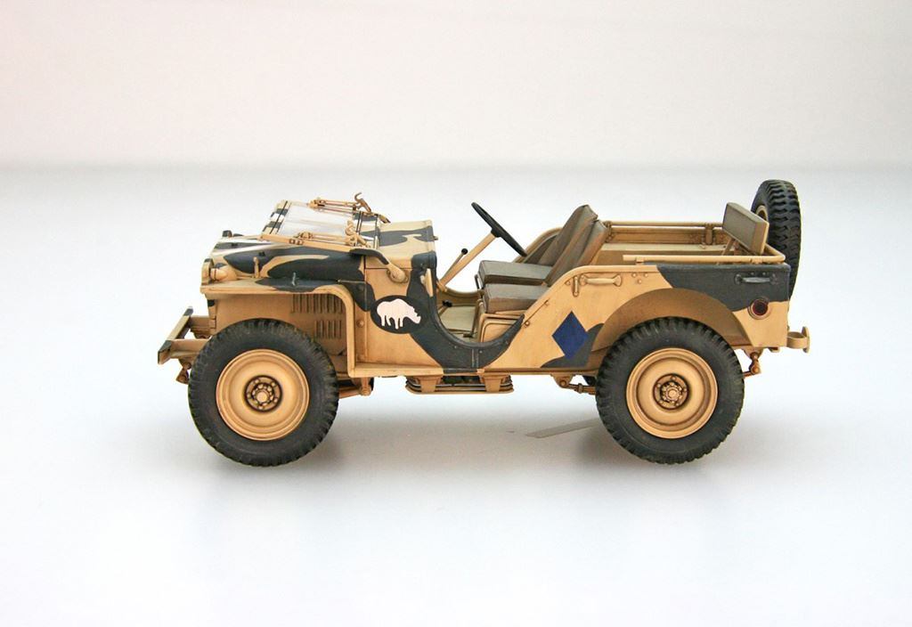 Ebbro 1/24 Brc 40 British Troop