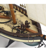 Artesania 1/40 VIRGINIA AMERICAN SCHOONER 2022 with stand