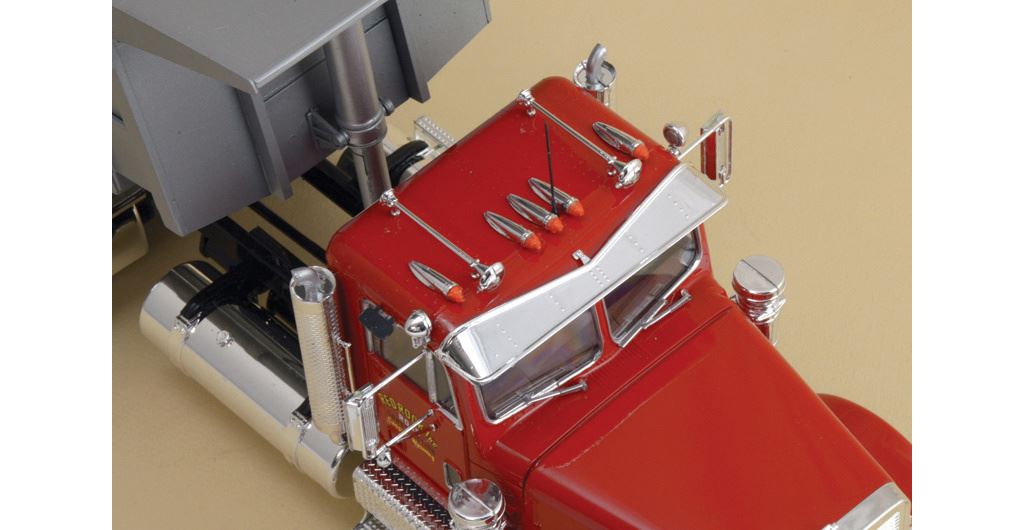 Italeri Freightliner Heavy Dumper
