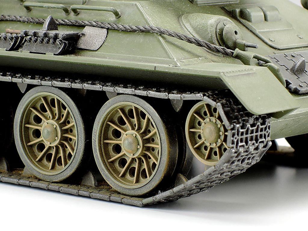 Tamiya 1/48 RUSSIAN MED TANK T34/85