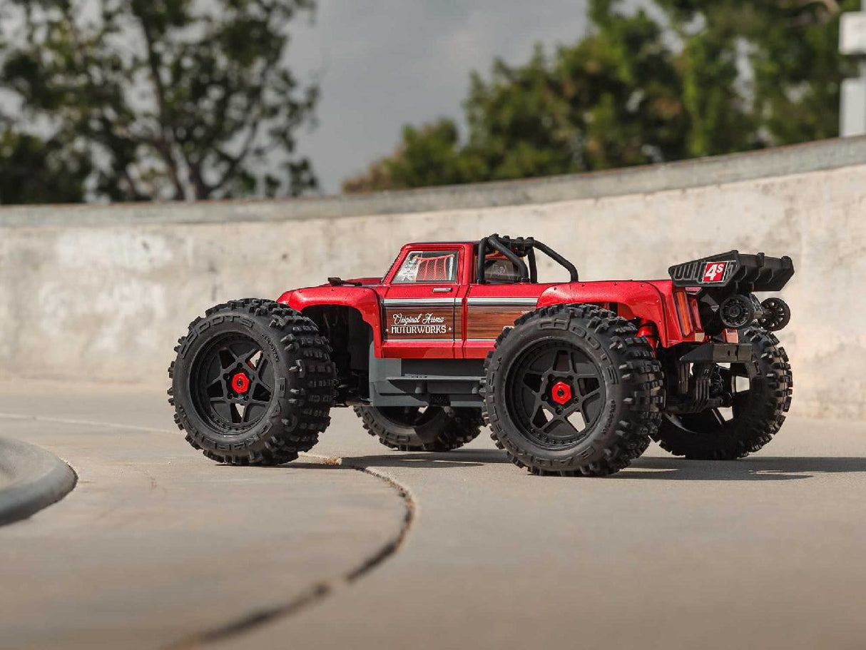 Arrma 1/10 Outcast 4x4 4S BLX Centre Diff Stunt MT (Red)