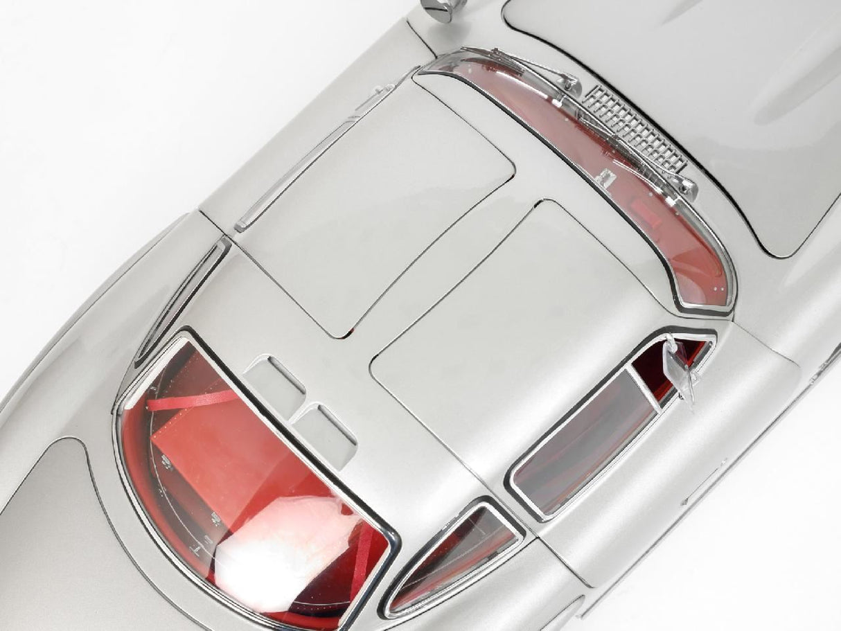 Ixo (Parent) Mercedes 300 Sl Silver 1/8 Scale Full Metal Kit