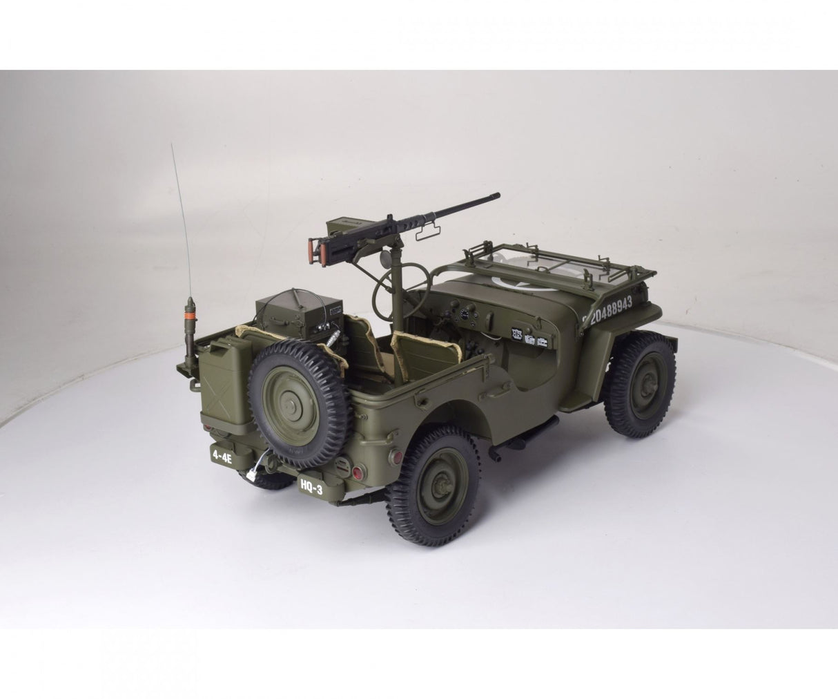 Ixo (Parent) Full Kit Willys & Acc. 1/8 Scale Metal Kit