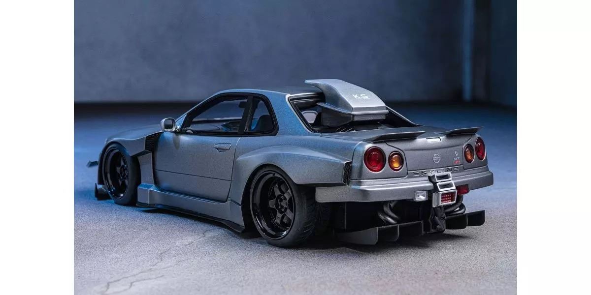 Kyosho 1:18 Samurai Collection Skyline Gt-R R34 Khyzyl Saleem Gray