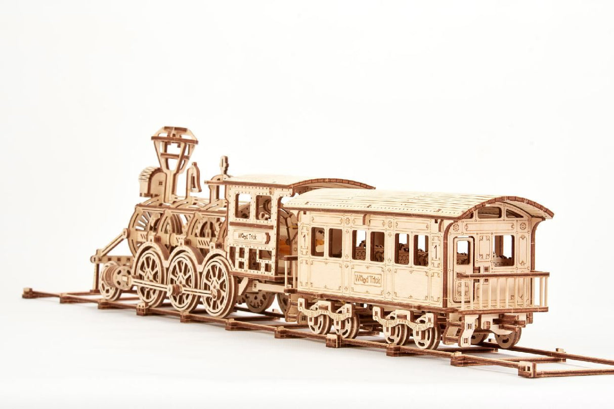WOOD TRICK Locomotive R17