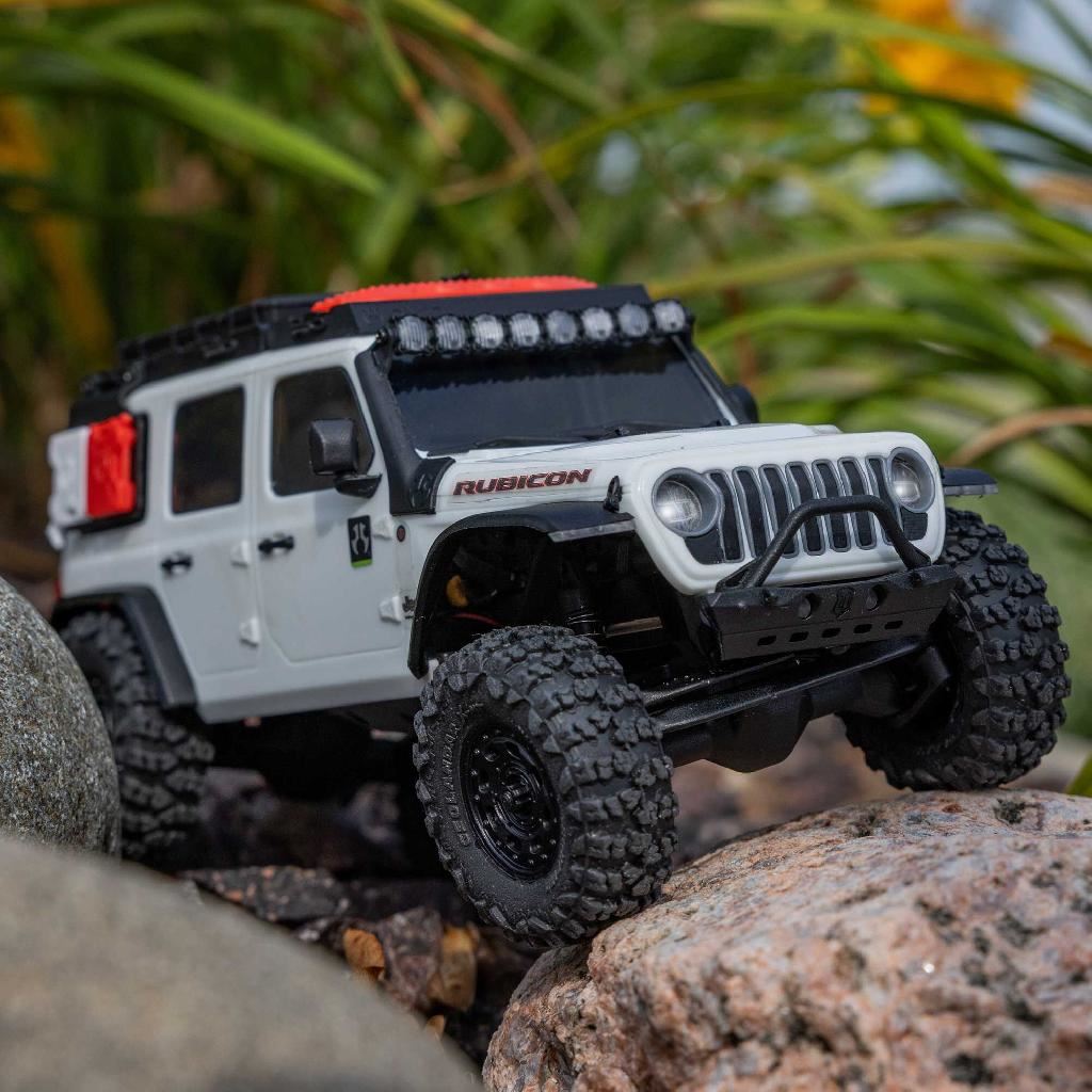 Axial 1/30 Scx30 Jeep Wrangler Jlu 4X4 Rtrrock Crawler White
