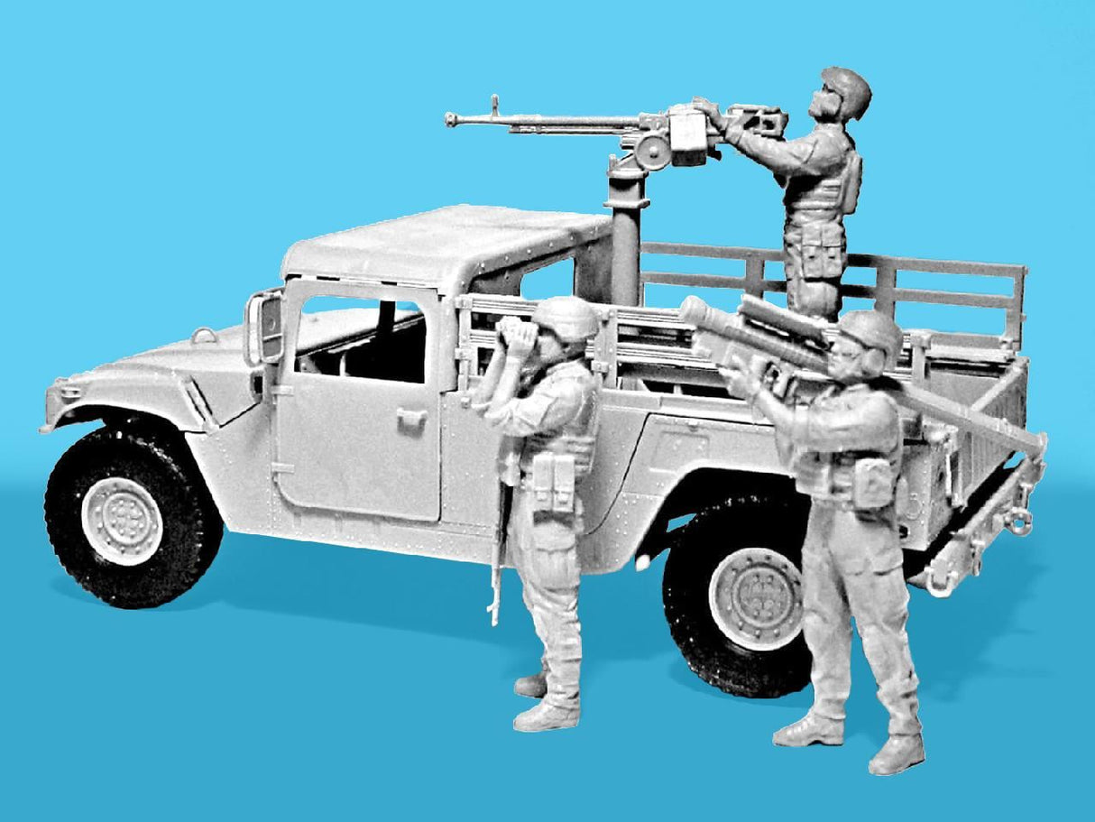 Icm 'Drone Hunters’ Humvee M1097A2 Cargo Carrier, Dshkm & Crew Figures)