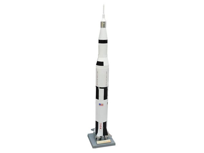 Estes Saturn V (1:200 scale) (2) (English only) - Skill Level RTF