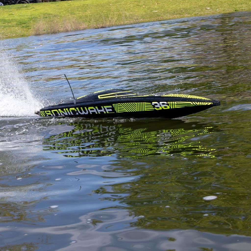 Proboat Sonicwake 36In V3 Self-Righting V-Hull Boat Rtr, Black