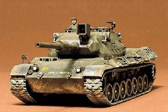 Tamiya West German Leopard Tank